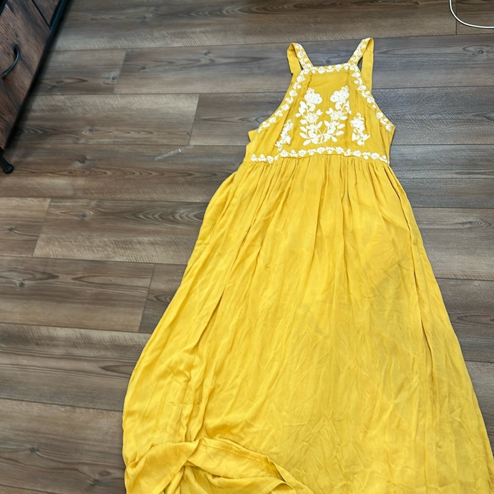 Dress professionally hemmed to fit 5 ft, floor length